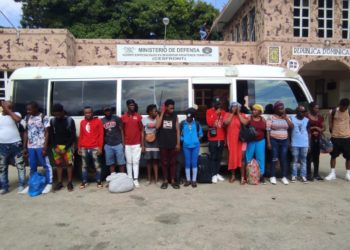 CESFronT detiene 16 haitianos en estatus migratorio irregular e incauta sustancias controladas