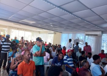 PLD se sigue hundiendo en San Cristóbal; Decenas de sus dirigentes pasan al PRM