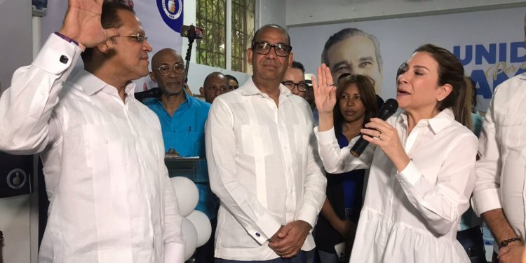 PRM juramenta  Alexis Disla, excandidato a diputado por la Fuerza del Pueblo