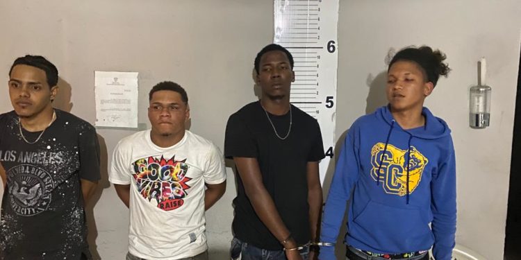Apresan cuatro acusados de robo en Sábana Grande de Boyá
