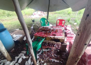 Policía Nacional y Ministerio Público desarticulan laboratorio de bebidas alcohólicas adulteradas en SDN