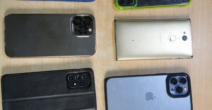 Policía apresa integrantes de banda se dedicaba a contactar personas a través de plataformas digitales para luego asaltarlas