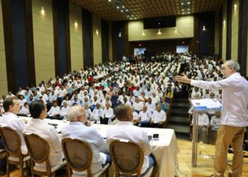 Presidente Abinader inicia diversificación agrícola de San Juan con la entrega 687 millones para diversos proyectos