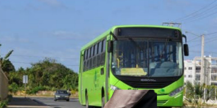 Pasajero mata a otro de varias estocadas en autobús de la OMSA