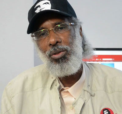 Juan Hubieres denuncia otro autobús de la Charles de Gaulle fue agredido a pedradas