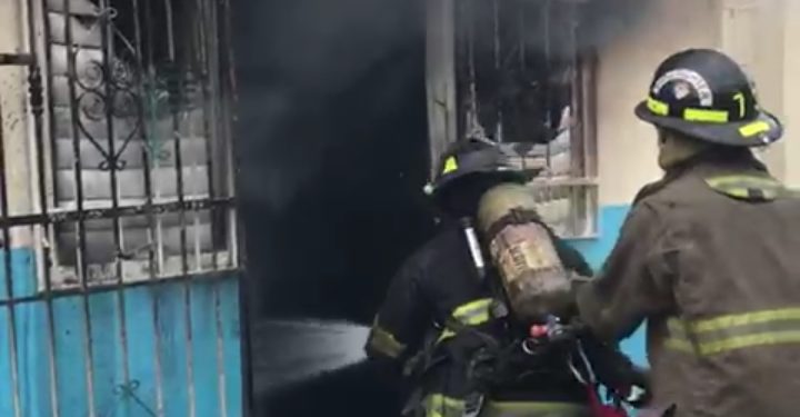 Hombre le prende fuego a una vivienda porque la mujer se niega a volver con él