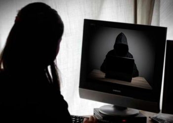 Policía apresa hombre por seducción de una niña de 12 años, la cual conoció por medio de un juego en línea (On line)