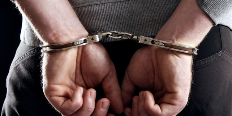 Policía apresa a tres hombres en Hato Mayor por violencia de género e intrafamiliar