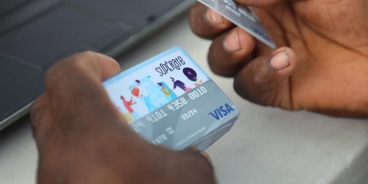 Dictan tres meses de prisión preventiva a hombre que clonó 16 tarjetas del programa Supérate