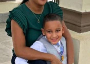 Hijo de alcalde El Valle preguntó por su madre antes de morir sin saber ella había muerto