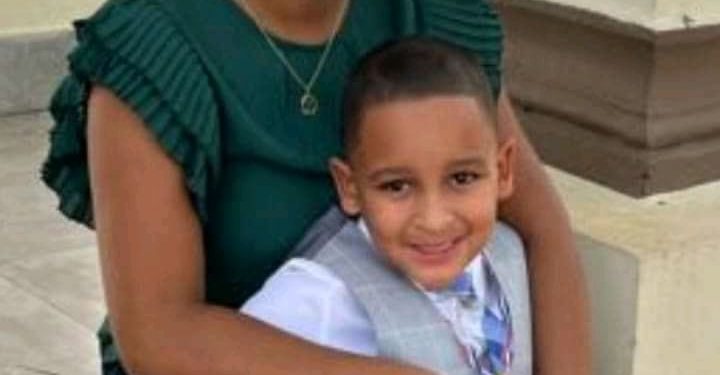 Hijo de alcalde El Valle preguntó por su madre antes de morir sin saber ella había muerto