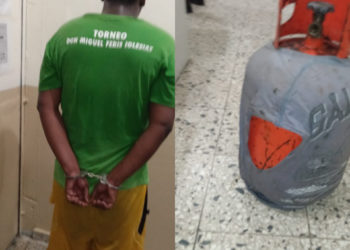 Un hombre se atrinchera con su hijo de 6 años en una vivienda y amenaza con explorar un tanque de gas