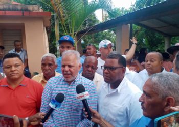 Salazar afirma presidente Abinader hace ingentes esfuerzos para que se solucione crisis en Haití