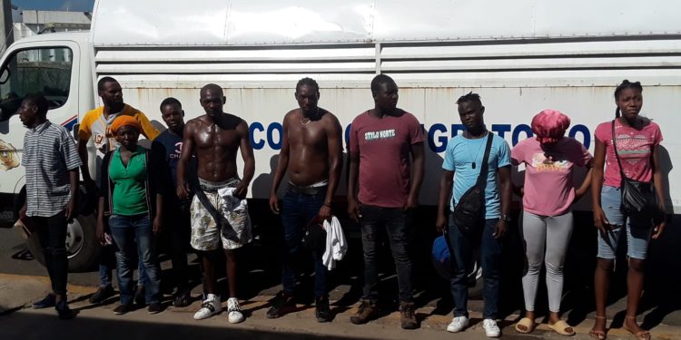 Migración deporta entre 300 a 700 haitianos cada día