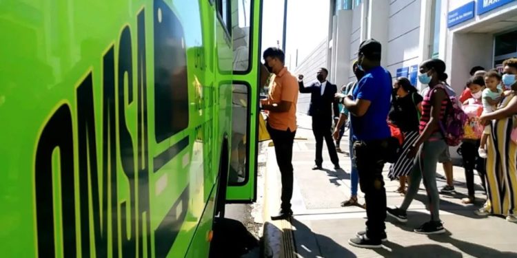 OMSA transportará gratis a usuarios del Metro por suspensión del servicio en la Línea 1