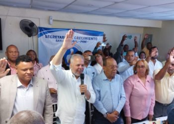 Juramentan equipo Dirección de Crecimiento del PRM en San Cristóbal