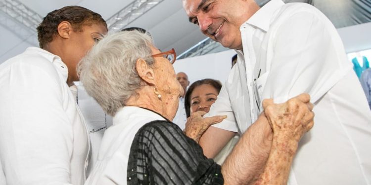 Presidente Luis Abinader visitará provincias Santiago de los Caballeros y Puerto Plata durante domingo y lunes