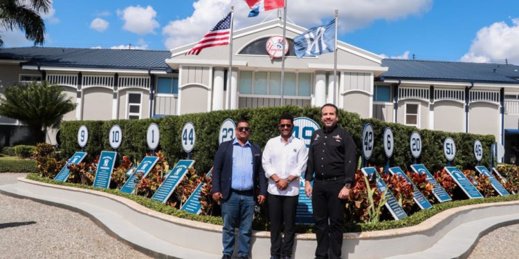 INEFI y Yankees de Nueva York firman acuerdo de colaboración