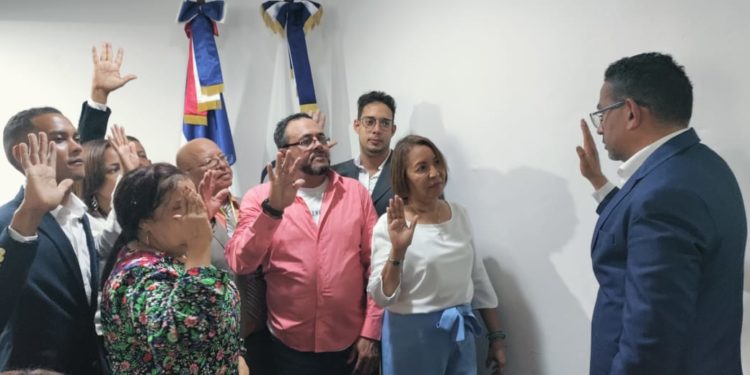 Doctora Mireya Jass gana presidencia Colegio Dominicano de Locutores