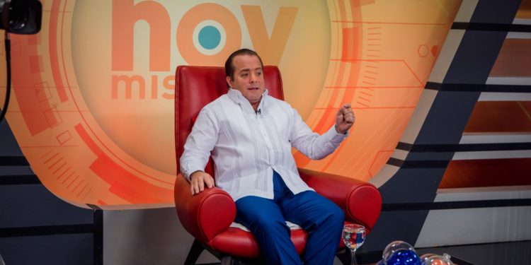 Paliza dice Luis Abinader ganaría en primera vuelta con mejor porcentaje que el año 2020