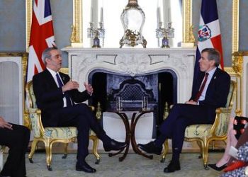 Presidente Abinader se reúne con David Rutley, ministro para las Américas y el Caribe