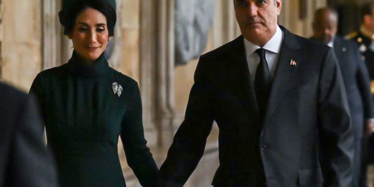 Presidente Abinader, único en asistir a una ceremonia de coronación de un Monarca