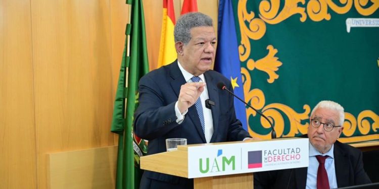 Leonel Fernández ofrece conferencia en Madrid sobre «Tendencias globales en una era de incertidumbre»