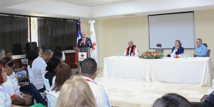 Destacan fortaleza institucional de la Cruz Roja en el día mundial de la organización