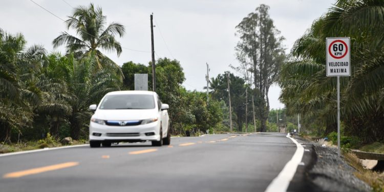 Presidente Abinader inaugura carretera Chirino-Monte Plata reclamada por más de 40 años; también inaugura acueducto y CAIPI para la provincia