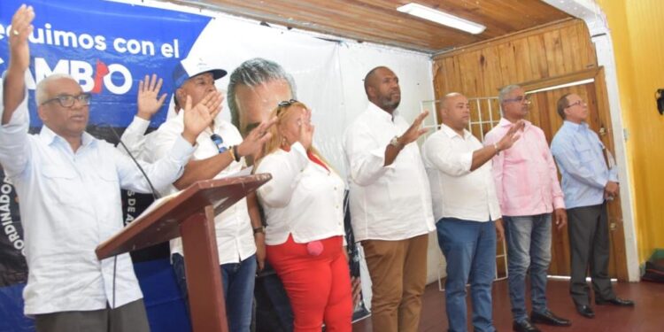 Coordinador General de Movimientos en apoyo a Luis Abinader juramenta nuevos miembros en La Romana