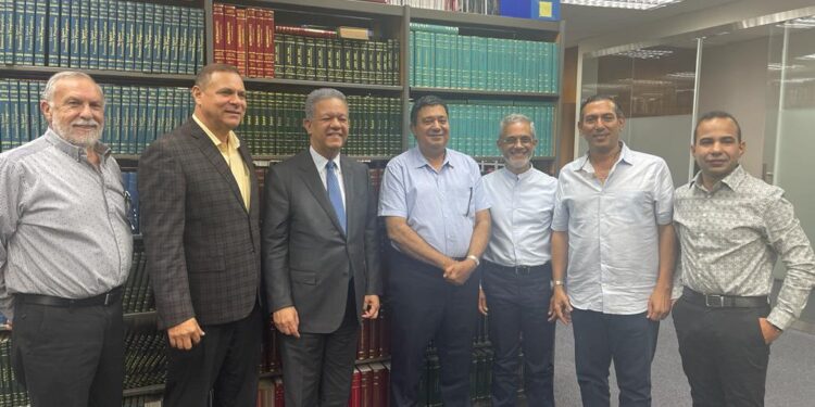 Euclides Sánchez vuelve a la FP y Leonel asegura que hay «unión y armonía de noche y de día»