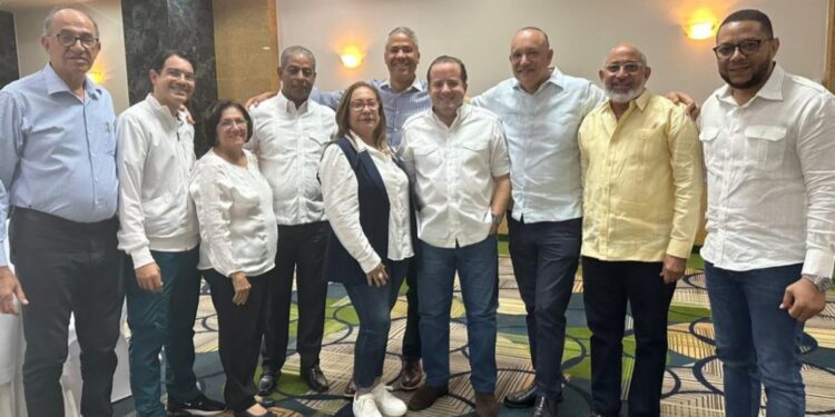 PRM llevará a Ulises Rodríguez como candidato a alcalde por Santiago