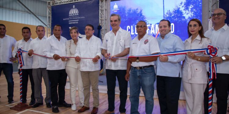 Presidente Abinader Inaugura cinco nuevas obras en Puerto Plata