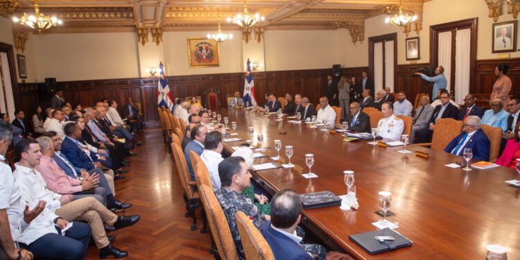 Consejo de Ministros aprueba política presupuestaria del año 2024 cumpliendo el mandato de ley