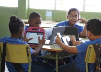 Campamento de Robótica Educativa del MINERD se desarrolla con la alegría y entusiasmo de los estudiantes