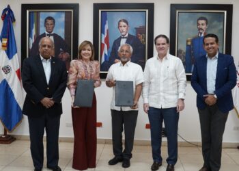 El MINERD y Fundación Corripio aúnan esfuerzos para reforzar enseñanza de la historia dominicana en las escuelas