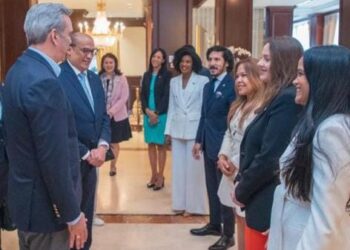 Presidente Abinader llegó esta mañana a Bruselas para participar en la III Cumbre UE-Celac de Jefes de Estado y de Gobierno