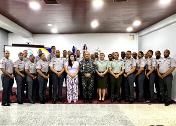IPES proporciona nuevos conocimientos a más de 50 oficiales y alistados de la Policía Nacional