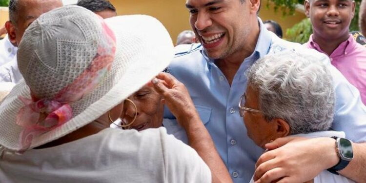 Roberto Ángel afirma Luis Abinader combate exclusión social y pobreza en Monte Plata y todo el país