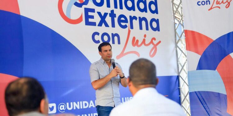 47 presidentes comités de base del PLD de SDE se juramentan en Unidad Externa con Luis