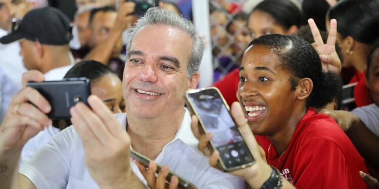 Presidente Abinader destaca su Gobierno ha priorizado inversión social en estos tres años