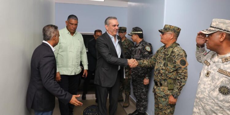 El presidente Abinader encabeza reunión de seguridad ciudadana