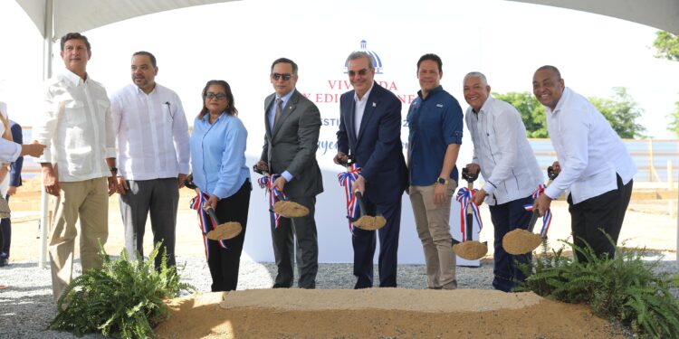 Presidente Abinader inicia trabajos construcción edificio Ciudad Judicial de SDO