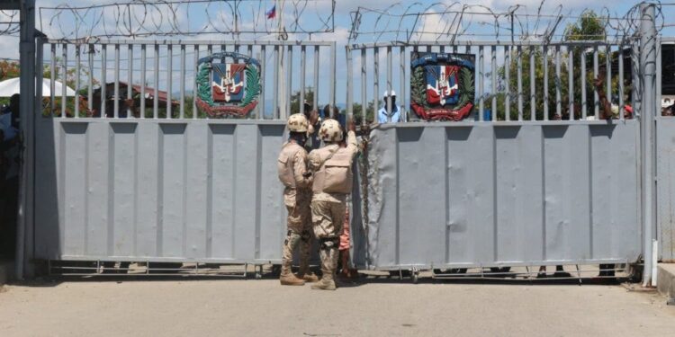 Gobierno anuncia nuevas medidas para fortalecer el cierre fronterizo y establece Corredores Comerciales Provisionales