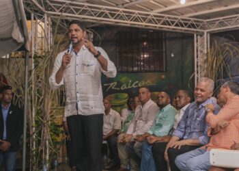 Gustavo Lara Salazar encabeza asamblea del PRM en Haina