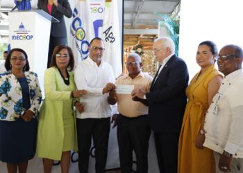 IDECOOP y Banco Agrícola entregan 212 préstamos a igual número de cooperativas