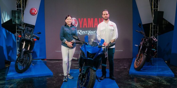 Santo Domingo Motors presenta modelos de Yamaha R7 y XSR700
