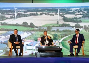 Leonel contempla construcción de 14 nuevas presas para aumentar producción de alimentos
