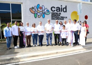 Presidente Abinader inaugura CAID en SDE y anuncia apertura de 6 nuevas unidades de atención terapéutica en 5 provincias para 2024