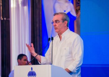 Presidente Abinader dice ya están disponibles RD$ 3 mil millones para mecanización mano de obra en sectores agrícola y construcción